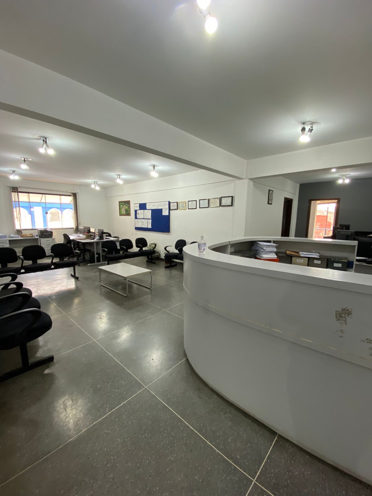 Foto da recepção do escritório